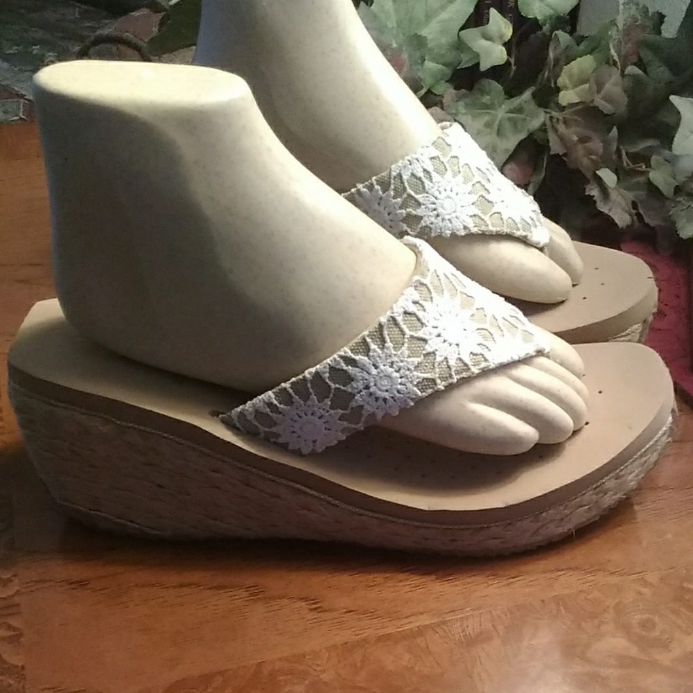 Volatile sandals - Picture 2 of 6